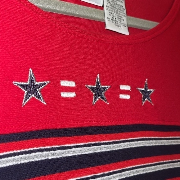 CAPACITY KNITS RED SILVER WHITE & BLUE STARS STRIPE TOP SZ. L - Picture 5 of 12